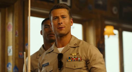 Le remake de The Running Man d'Edgar Wright mettra en vedette le petit ami Internet et le bel homme Glen Powell