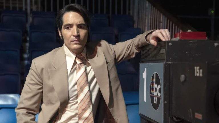 LATE NIGHT WITH THE DEVIL, David Dastmalchian, 2023. © IFC Films / Courtesy Everett Collection