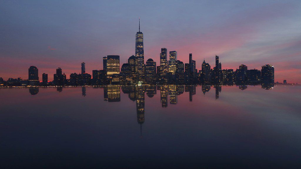 Les stars se tournent vers les réseaux sociaux après un rare tremblement de terre qui a frappé la région de New York
