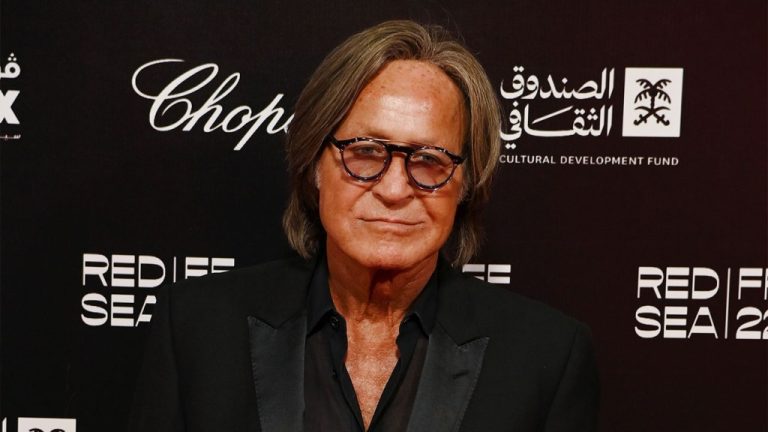 Mohamed Hadid aurait envoyé des messages racistes et homophobes au représentant Ritchie Torres (rapport)
