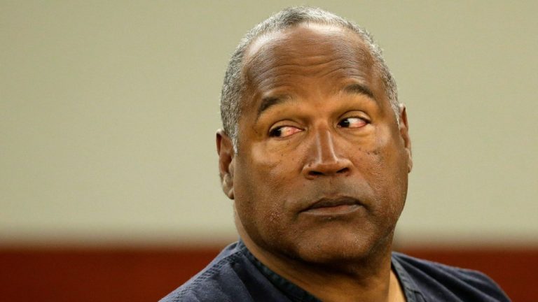 Mort d'OJ Simpson : Caitlyn Jenner dit "bon débarras" alors que les stars d'Hollywood réagissent à l'actualité
