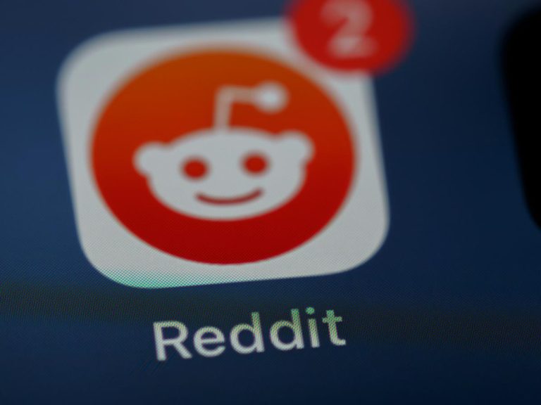 Reddit est de retour en ligne après une panne majeure qui a forcé tout le monde à toucher l’herbe