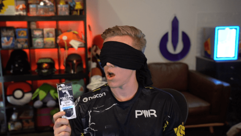 Regardez l'équipe PWR se battre à travers Fortnite les yeux bandés dans les moments forts du Blackout Challenge de Garnier
