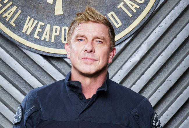 « SWAT » Luca prend sa retraite après une fusillade et une blessure – Kenny Johnson part