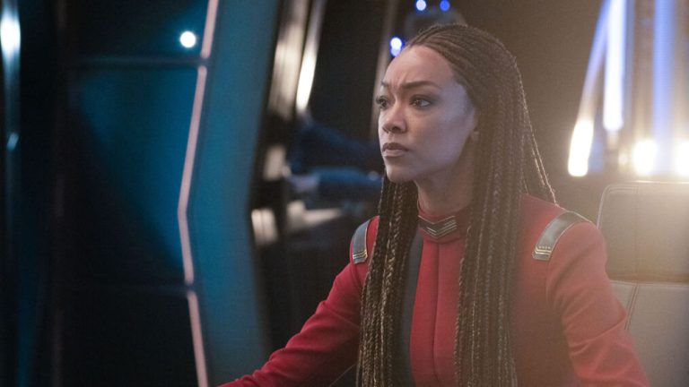 Sonequa Martin-Green as Burnham in Star Trek: Discovery, episode 1, season 5