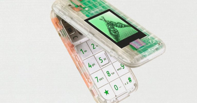 The Boring Phone est un exercice de branding nostalgique réalisé par HMD et Heineken