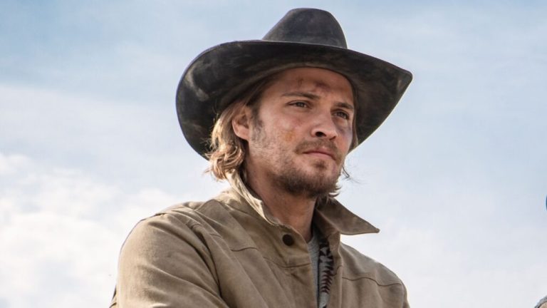 Luke Grimes in Yellowstone