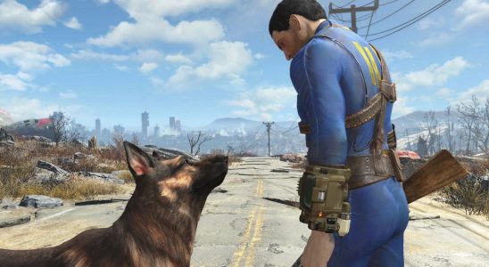 Fallout 4: The Sole Survivor looking at Dogmeat.