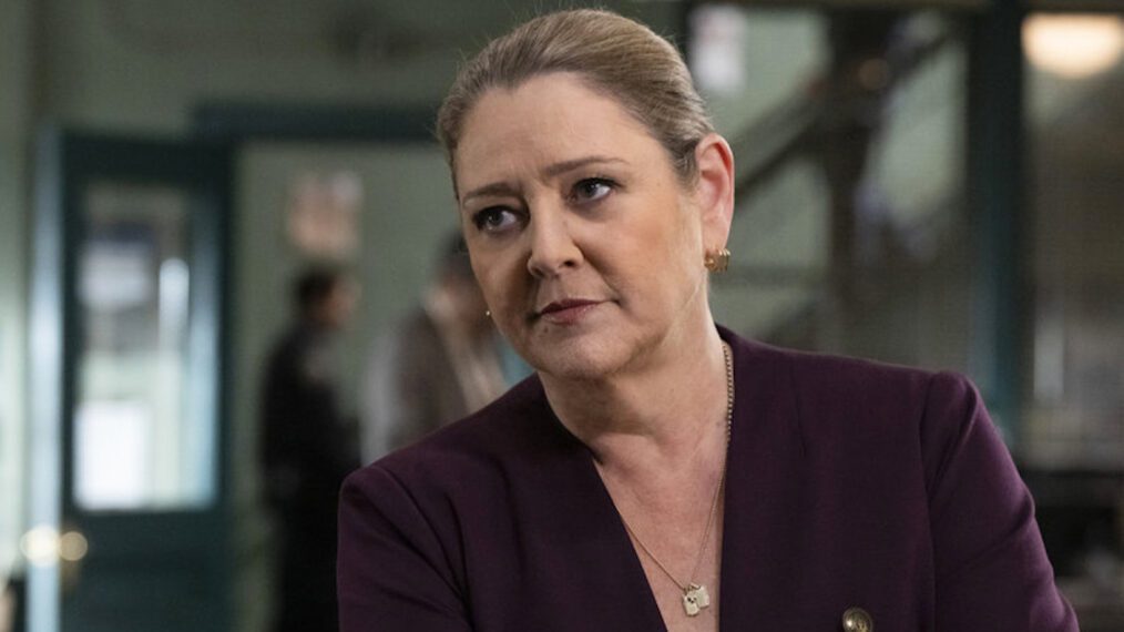 Camryn Manheim as Lt. Kate Dixon in 