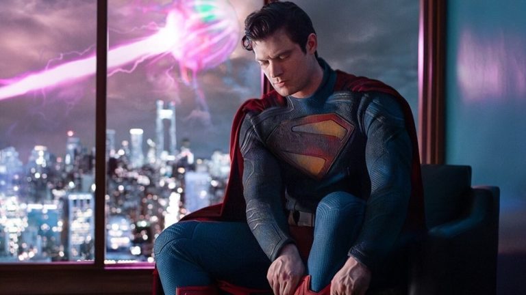 Premier aperçu de Superman : David Corenswet s'habille pour le réalisateur James Gunn
