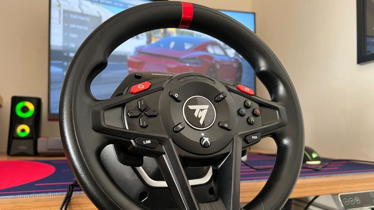 Test du Thrustmaster T128 – une configuration d'entrée de gamme idéale
