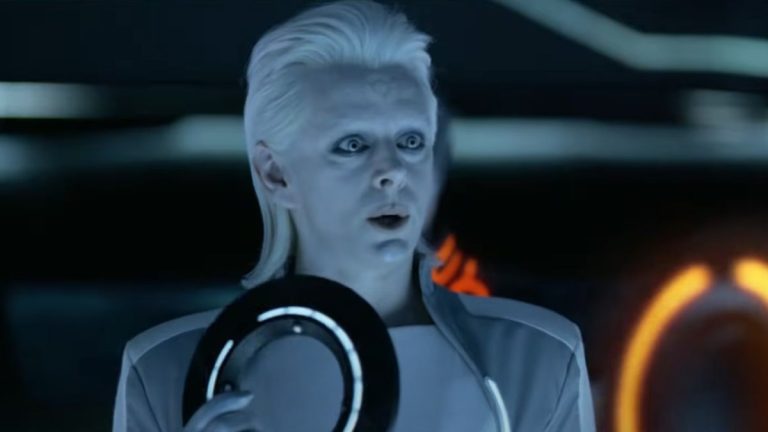 Tron : Ares a officiellement terminé le tournage et j'ai besoin de quelqu'un pour m'aider à débloquer ces images mystérieuses
