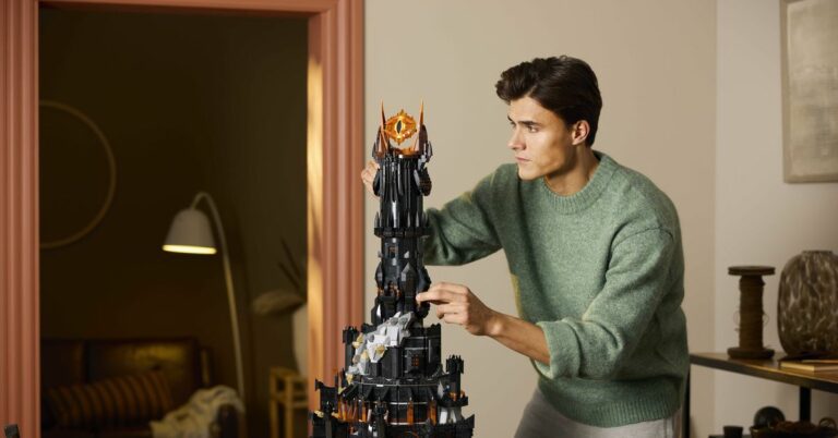 Vous pouvez obtenir l'Œil de Sauron sous forme Lego avec le nouveau set Barad-dûr
