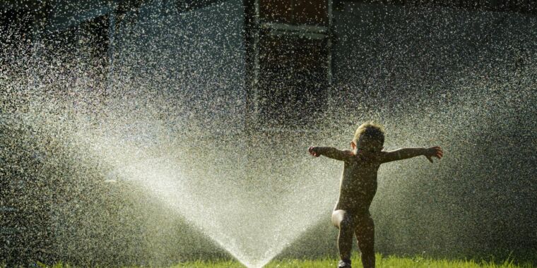 Un mélange d’eau potable et d’eau d’irrigation déclenche une épidémie dangereuse chez les enfants