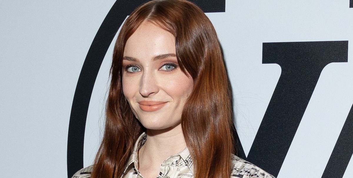 Sophie Turner décroche son prochain rôle dans un film de science-fiction avec la star de White Lotus
