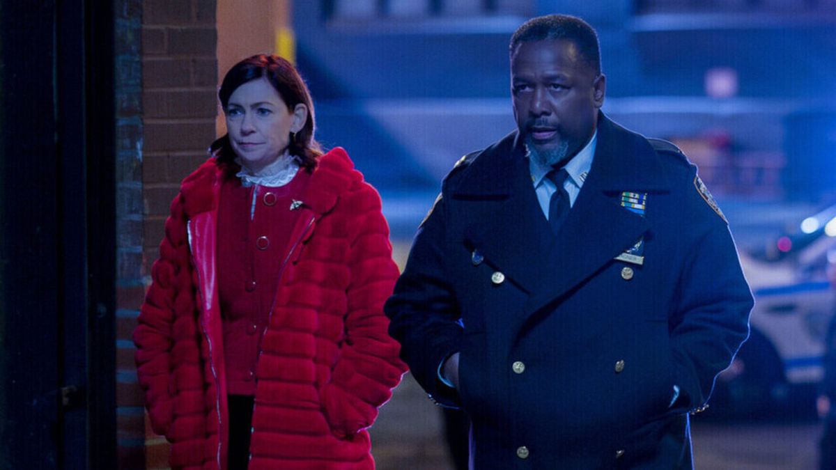 Carrie Preston as Elsbeth and Wendell Pierce as Wagner after catching Noonan in Elsbeth Season 1x09