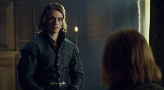 Nicholas Galitzine as George Villiers in the