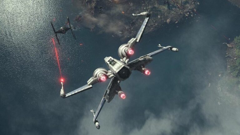 X-Wing shooting at TIE Fighter in Star Wars: The Force Awakens