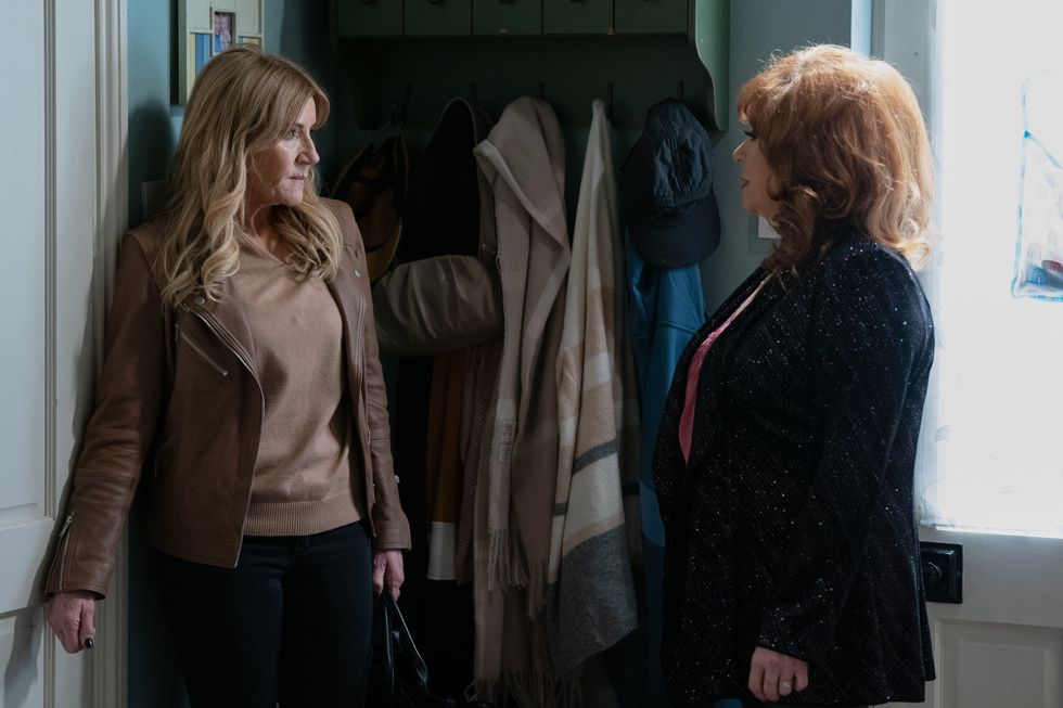 Cindy Beale et Elaine Peacock à Eastenders