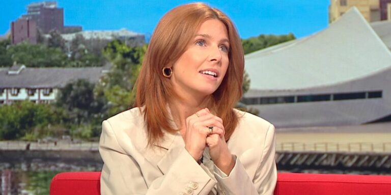 Stacey Dooley de Strictly a posé des questions sur Giovanni lors d'une interview à l'antenne
