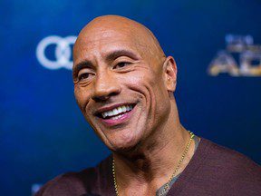 The Rock est méconnaissable alors qu’il se transforme en star du MMA pour « The Smashing Machine »