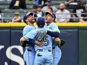 Les Blue Jays rebondissent après la misère de Motown lors de la victoire du Memorial Day contre l’hôte des White Sox