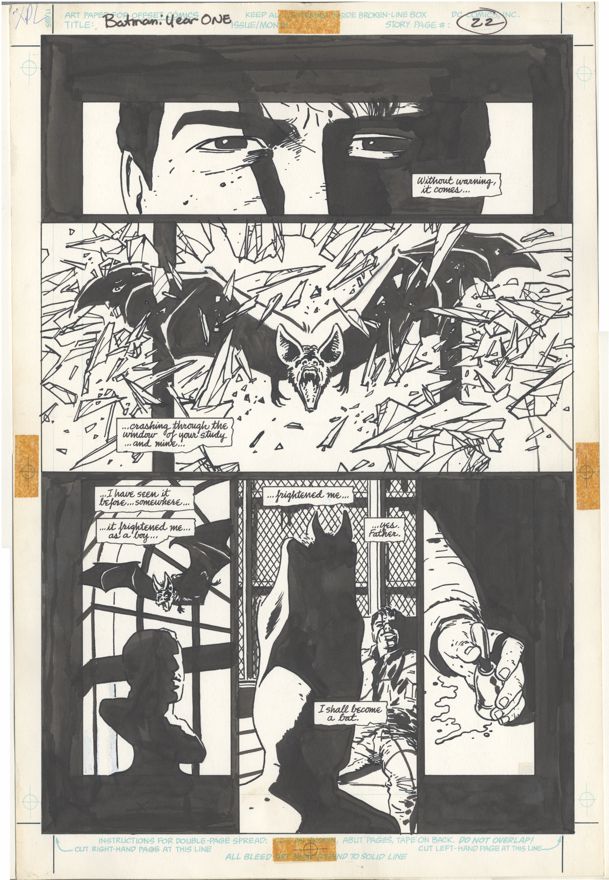Illustration originale non colorée d'une page de Batman : Année 1, représentant une chauve-souris fracassant une fenêtre du manoir Wayne et atterrissant sur un buste de Thomas Wayne sous les yeux d'un Bruce Wayne ensanglanté.