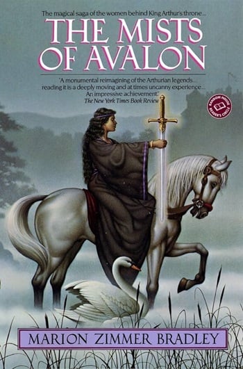 Couverture du livre Les Brumes d'Avalon