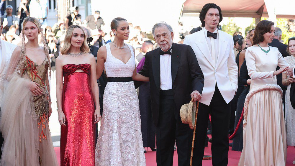 Adam Driver Sex Tape, Shia LaBeouf dans Drag et Dominatrix Aubrey Plaza Land Divisive 'Megalopolis' une standing ovation de 7 minutes à Cannes Les plus populaires à lire absolument Abonnez-vous aux newsletters variées Plus de nos marques
	
	
