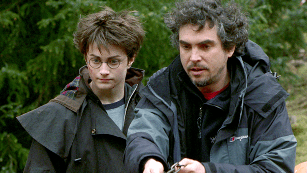 Alfonso Cuarón a été « confus » par l'offre du réalisateur de « Harry Potter » et l'a trouvé « vraiment bizarre », puis Guillermo del Toro l'a traité de « connard arrogant ».
	
	
