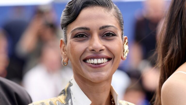 Anasuya Sengupta à propos de son triomphe de la meilleure actrice à Cannes Un Certain Regard : "Je suis allée à un festival de films et je suis revenue la chérie de la nation" (EXCLUSIF) Les plus populaires à lire absolument Abonnez-vous aux newsletters variées Plus de nos marques
	
	
