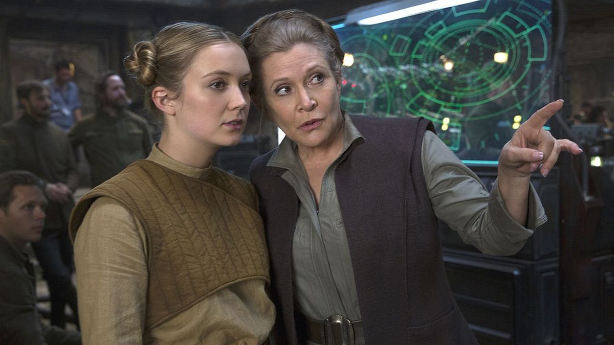 Billie Lourd and Carrie Fisher on the set of Star Wars: The Force Awakens