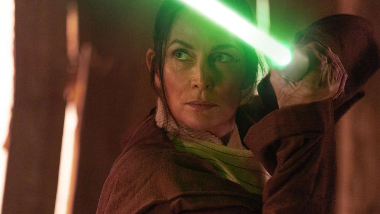 Carrie-Anne Moss sur le côté spirituel du rôle du maître Jedi Indara dans Star Wars : L'Acolyte
