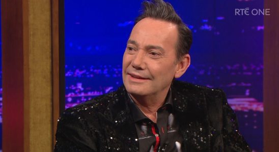 Craig Revel Horwood de Strictly se souvient d'une récente opération chirurgicale pour une blessure à un orteil