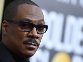 L'acteur Eddie Murphy arrive pour la 77e cérémonie annuelle des Golden Globe Awards à l'hôtel Beverly Hilton de Beverly Hills, en Californie, le 5 janvier 2020.