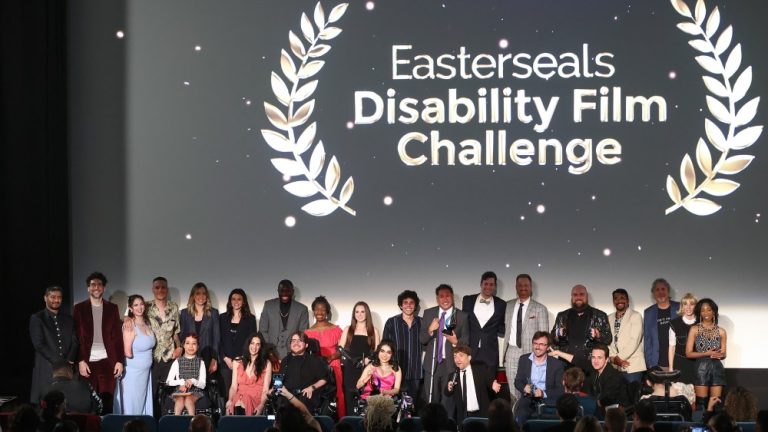 Easterseals Disability Film Challenge annonce les gagnants 2024 Les plus populaires à lire absolument Inscrivez-vous aux newsletters variées Plus de nos marques
	
	
