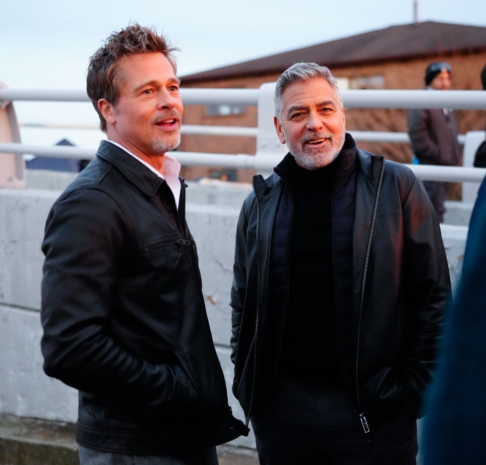 Brad Pitt et George Clooney sur place pour les loups le 13 février 2023 à New York