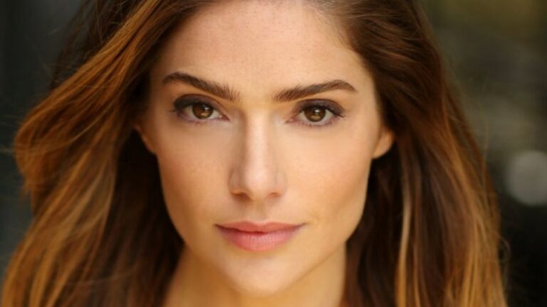 Janet Montgomery jouera la jeune Faye Dunaway dans "Fate" de Jonathan Baker. Le plus populaire à lire absolument Abonnez-vous aux newsletters variées
	
	
