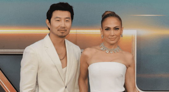 Jennifer Lopez et Simu Liu ont fermé leurs portes à l'émission "Atlas" Junket de Netflix suite au divorce de Ben Affleck. Question : "Vous savez mieux que ça" Les plus populaires à lire absolument Inscrivez-vous aux newsletters variées Plus de nos marques