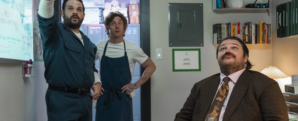 “THE BEAR” — SEASON 3 — (Airs Thursday, June 27th) Pictured: (l-r) Ricky Staffieri as Ted Fak, Jeremy Allen White as Carmen “Carly” Berzatto, Matty Matheson as Neil Fak.