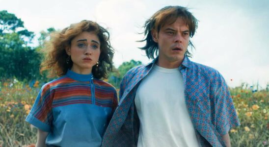 La photo de Stranger Things 5 ​​taquine davantage le drame de Nancy et Jonathan