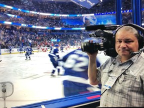 Richard Agecoutay, comme le montre cette image à distribuer, 61 ans, est un vidéaste de la CBC basé en Saskatchewan.  Il a obtenu une audience relative aux droits de la personne contre son employeur, la Société Radio-Canada, pour des allégations de discrimination raciale.