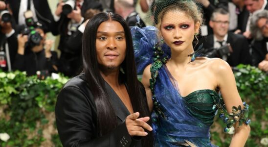 La styliste de Zendaya, Law Roach, nomme les créateurs qui ont refusé de l'habiller sur les tapis rouges, notamment Dior et Gucci : « Si vous dites non, ce sera pour toujours » Les plus populaires à lire absolument Inscrivez-vous aux newsletters variées Plus de nos marques