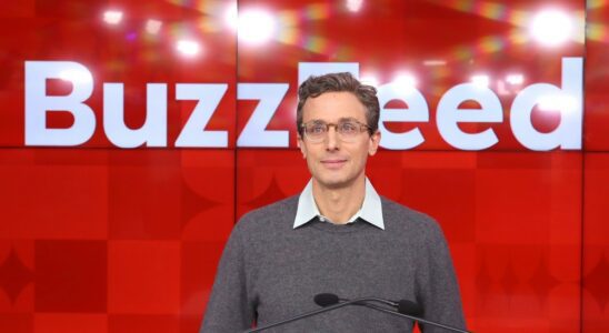 Le PDG de BuzzFeed, Jonah Peretti, réduit son salaire et transfère l'essentiel de sa rémunération vers les actions.  Cela fera-t-il une difference?  Les plus populaires À lire absolument Inscrivez-vous aux newsletters variées Plus de nos marques