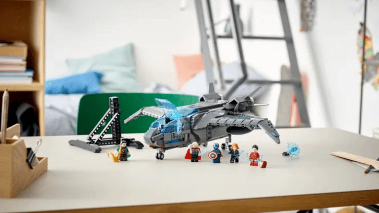 L'ensemble Lego Marvel Avengers Quinjet tombe au meilleur prix à ce jour
