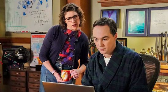 Les stars de Big Bang Theory se réunissent dans le premier aperçu de la finale de Young Sheldon