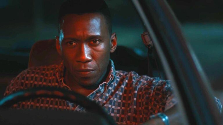 Mahershala Ali laisse les fans de Blade en suspens et rejoint le nouveau film Jurassic World
