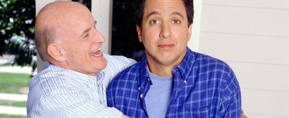 Peter Boyle and Ray Romano in