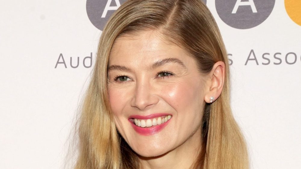 Rosamund Pike rejoint 