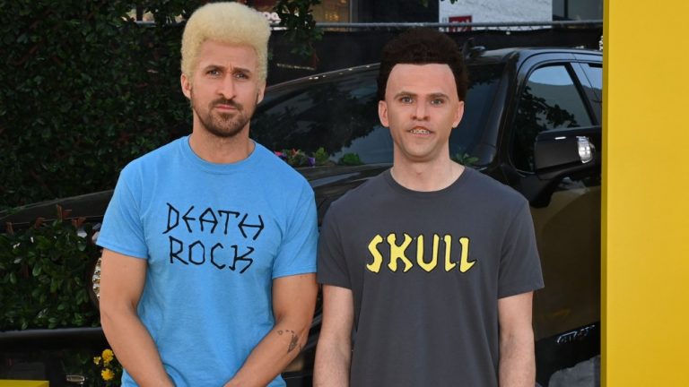 Ryan Gosling et Mikey Day se réunissent dans le rôle de Beavis et Butt-Head à la première de "The Fall Guy" après le sketch viral "SNL" Le plus populaire à lire absolument Abonnez-vous aux newsletters variées Plus de nos marques
	
	
